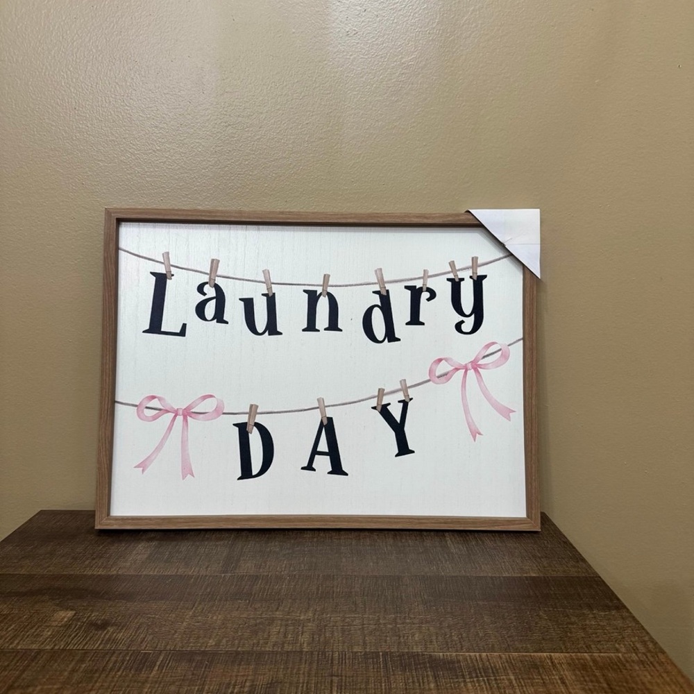 Laundry Day Wall Art with Pink Bows